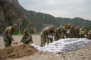 法国前场遭抢断！奥索里奥外围劲射破门扳回一城！